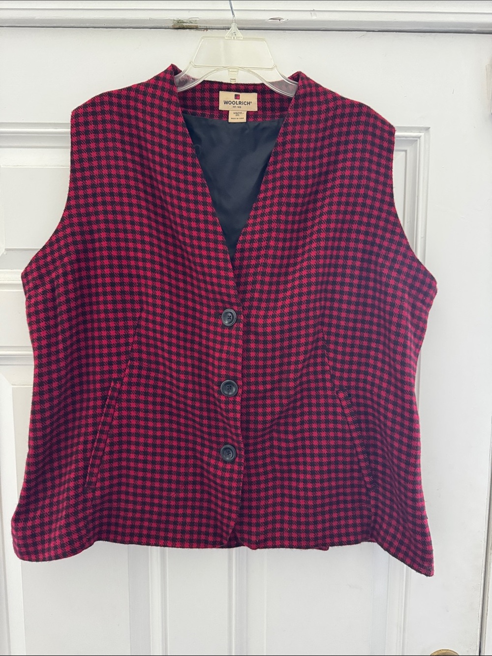 Woolrich Red and Black Houndstooth Button-Front Vest